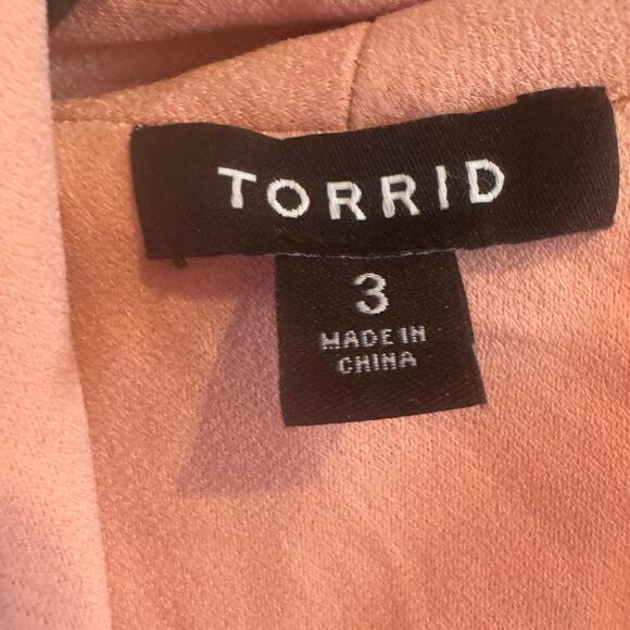 Torrid Cropped Blazer Pink Crepe Open Front Pocket Ruched 3/4 Sleeve Size 3X - Picture 2 of 5